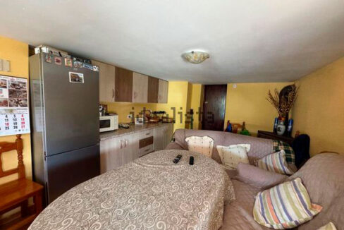 Finca-con-vivienda-en-Alcorneo11