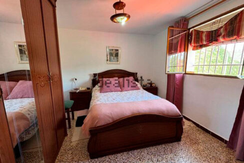 Finca-con-vivienda-en-Alcorneo18