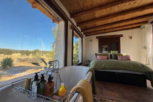 Casa-con-encanto-en-plena-naturaleza-junto-al-embalse-de-Orellana07