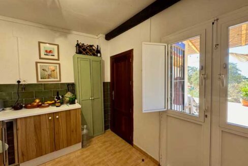 Casa-con-encanto-en-plena-naturaleza-junto-al-embalse-de-Orellana14