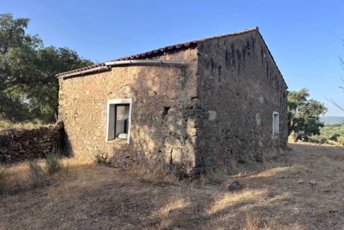 Finca-con-vistas-en-san-Vicente-de-Alcántara10