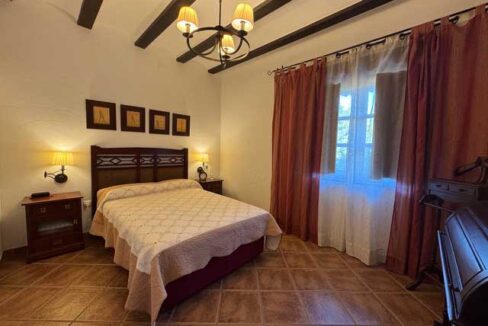 finca-en-san-vicente-de-alcantara-para-entrar-a-vivir37
